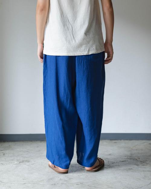 LOOSELY PANTS