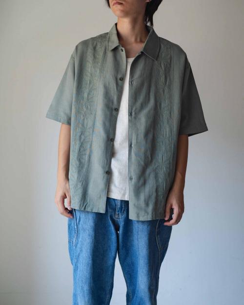YURURI EMB SHIRTS